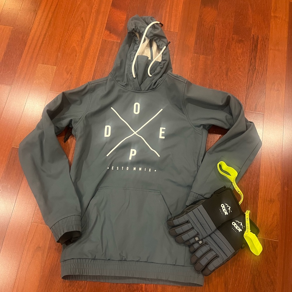 Dope snow snowboard jacket and gloves